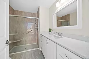 460 Mayflower Ln, Bartlett, IL 60103 - Photo 22