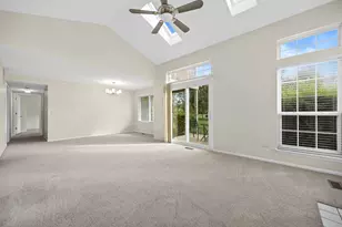 460 Mayflower Ln, Bartlett, IL 60103 - Photo 12