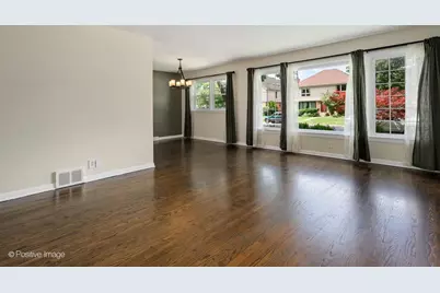 8211 Mango Avenue, Morton Grove, IL 60053 - Photo 6
