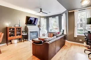 2837 N Burling St, Chicago, IL 60657 - Photo 2