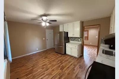415 Krause Avenue, Streamwood, IL 60107 - Photo 6