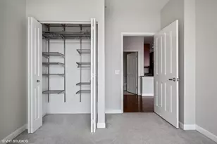 100 E 14th St, Chicago, IL 60605 - Photo 12