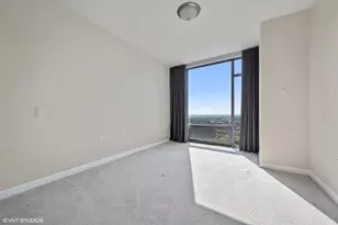 100 E 14th St, Chicago, IL 60605 - Photo 8