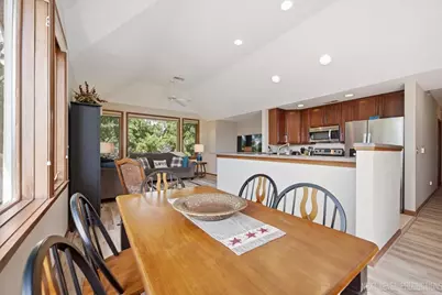 100 N River Lane #401, Geneva, IL 60134 - Photo 6