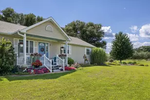 21157 Balk Ln, Fulton, IL 61252 - Photo 2