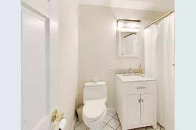 1460 N Sandburg Terrace #1901, Chicago, IL 60610 - Photo 18