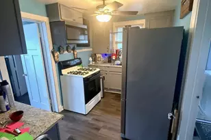 8041 S Woodlawn Ave, Chicago, IL 60619 - Photo 10