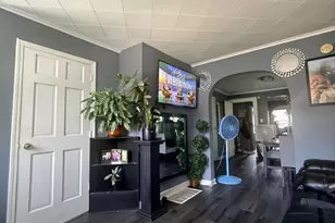 8041 S Woodlawn Ave, Chicago, IL 60619 - Photo 4