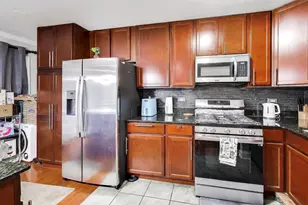 6400 N Ridge Blvd, Chicago, IL 60626 - Photo 8