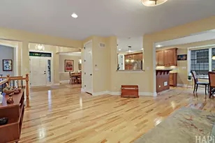 4 Chaco Ct, South Barrington, IL 60010 - Photo 10