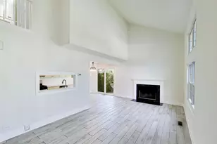 509 East Ave, Streamwood, IL 60107 - Photo 2
