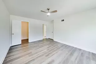 509 East Ave, Streamwood, IL 60107 - Photo 14