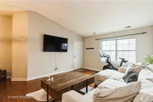 104 E Winchester Rd, Libertyville, IL 60048 - Photo 6