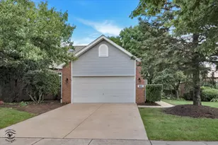 8641 Pearson Dr, Darien, IL 60561 - Photo 1