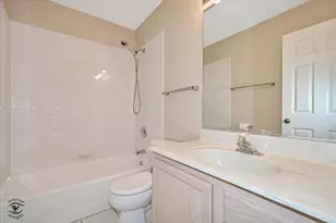 8641 Pearson Dr, Darien, IL 60561 - Photo 20