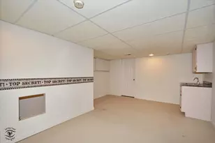 8641 Pearson Dr, Darien, IL 60561 - Photo 26