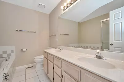 8641 Pearson Drive, Darien, IL 60561 - Photo 14