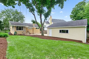 392 Windsor Ave, Glen Ellyn, IL 60137 - Photo 40