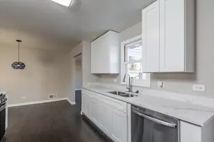 821 12th St, North Chicago, IL 60064 - Photo 12
