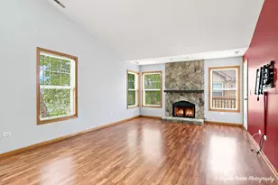 624 Kresswood Dr, McHenry, IL 60050 - Photo 10