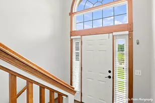 624 Kresswood Dr, McHenry, IL 60050 - Photo 2