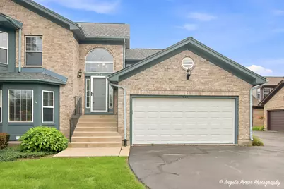 624 Kresswood Drive #D, McHenry, IL 60050 - Photo 1