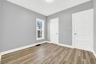 319 N Hickory St, Joliet, IL 60435 - Photo 14