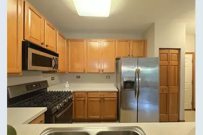 2460 Georgetown Circle, Aurora, IL 60503 - Photo 6