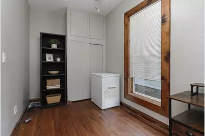 609 E Market Street, Bloomington, IL 61701 - Photo 20