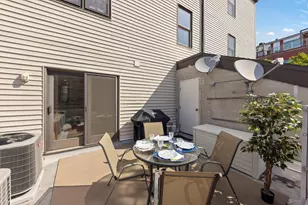 1737 W Division St, Chicago, IL 60622 - Photo 18