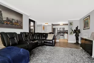 545 N Dearborn St, Chicago, IL 60654 - Photo 2
