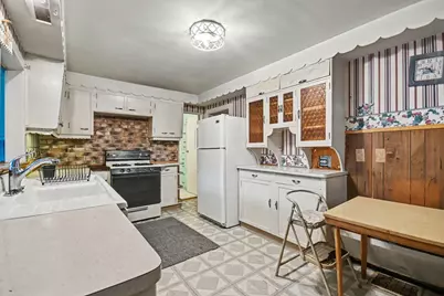1428 N Cedar Lake Road, Round Lake Beach, IL 60073 - Photo 6
