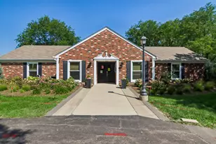 45 Willow Cir, Cary, IL 60013 - Photo 34