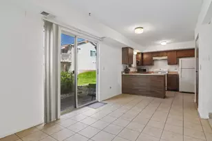 45 Willow Cir, Cary, IL 60013 - Photo 10