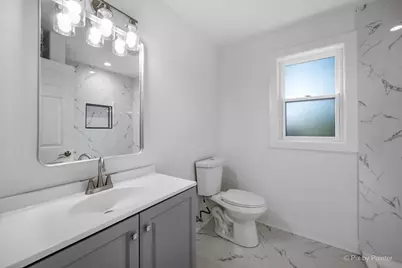 18172 W Twin Lakes Boulevard, Grayslake, IL 60030 - Photo 10