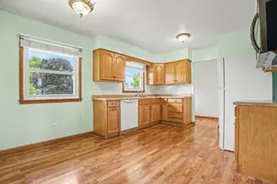10 Imperial Dr, Streator, IL 61364 - Photo 8