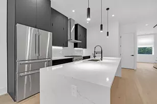 505 W Elm Ave, Chicago, IL 60610 - Photo 48