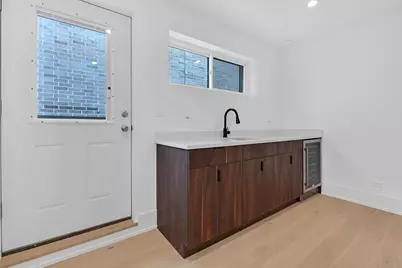 505 W Elm Avenue #7, Chicago, IL 60610 - Photo 34