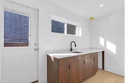 505 W Elm Avenue #7, Chicago, IL 60610 - Photo 32