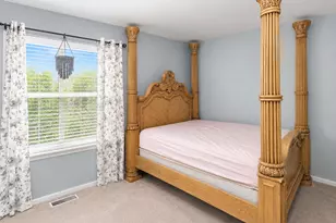 700 Savannah Ln, Crystal Lake, IL 60014 - Photo 10