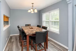 700 Savannah Ln, Crystal Lake, IL 60014 - Photo 4