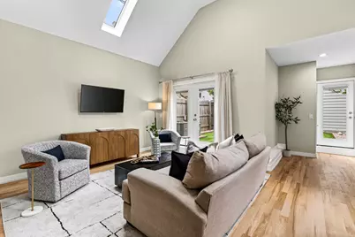 2534 W Haddon Avenue, Chicago, IL 60622 - Photo 12