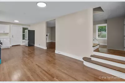 2608 Kashmiri Avenue, McHenry, IL 60050 - Photo 8