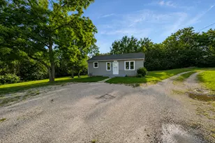 998 Rutland St, Marseilles, IL 61341 - Photo 2