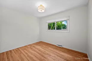 555 Figard Ln, Des Plaines, IL 60016 - Photo 18