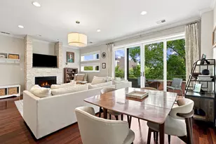 1925 W Irving Park Rd, Chicago, IL 60613 - Photo 8