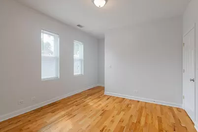 1234 W 49th Place #2R, Chicago, IL 60609 - Photo 2