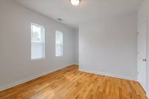 1234 W 49th Pl, Chicago, IL 60609 - Photo 2