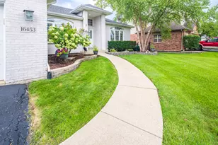 16453 Lakeside Dr, Lockport, IL 60441 - Photo 8