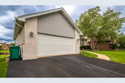 16453 Lakeside Drive, Lockport, IL 60441 - Photo 6